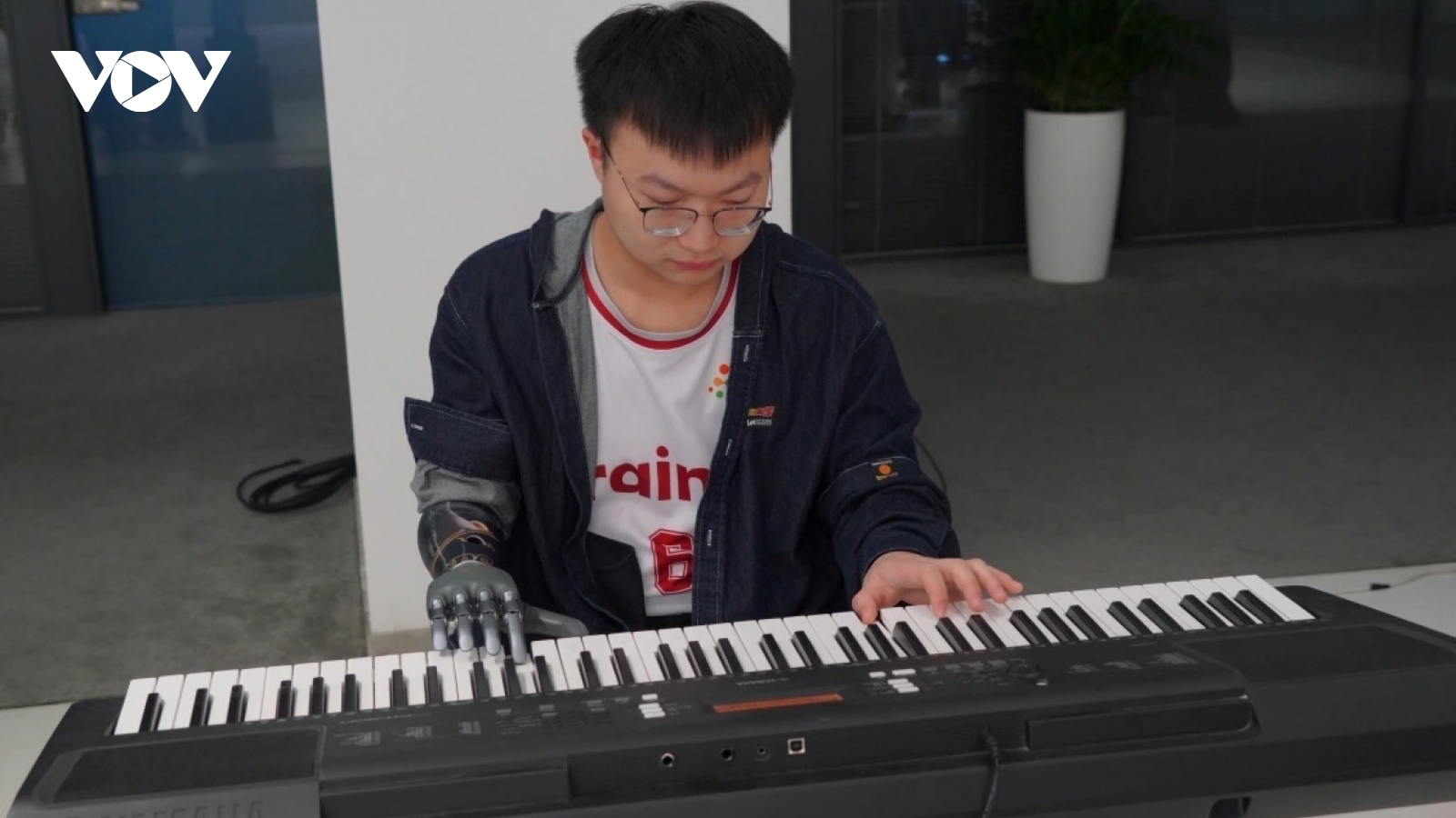 Trung Quốc muốn dẫn đầu toàn cầu trong giao diện não - máy tính vào năm 2030